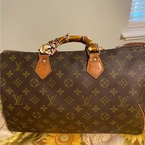 Louis Vuitton Monogram Speedy 35 Vintage